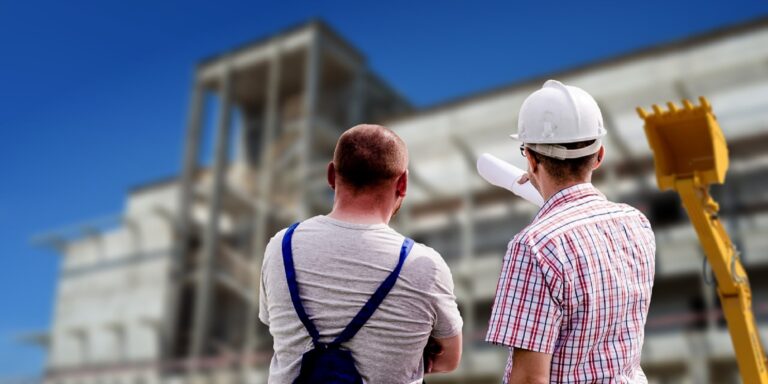 ingenieros-planeando-un-edificio-v3
